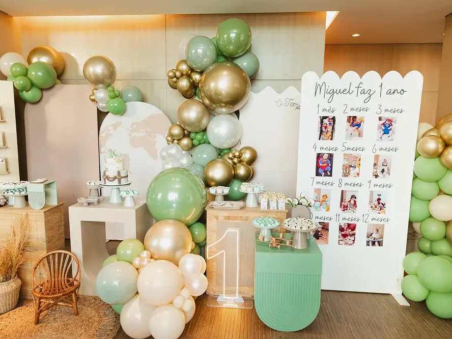 decoração de festa de 1 ano simples vs temática