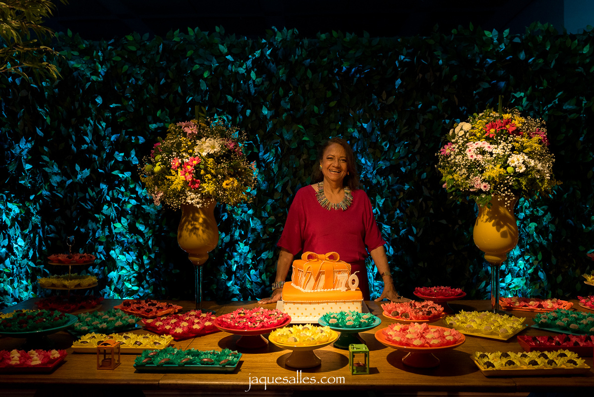 decoração 70 anos rose gold