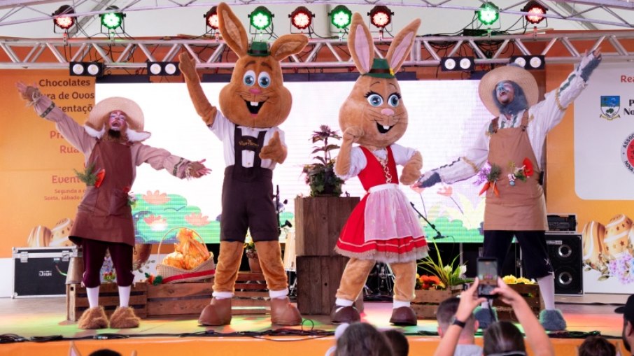 centro de mesa carnaval infantil faça você mesmo