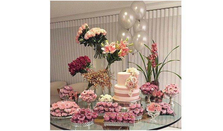 decoração de aniversário 50 anos feminina barata e elegante