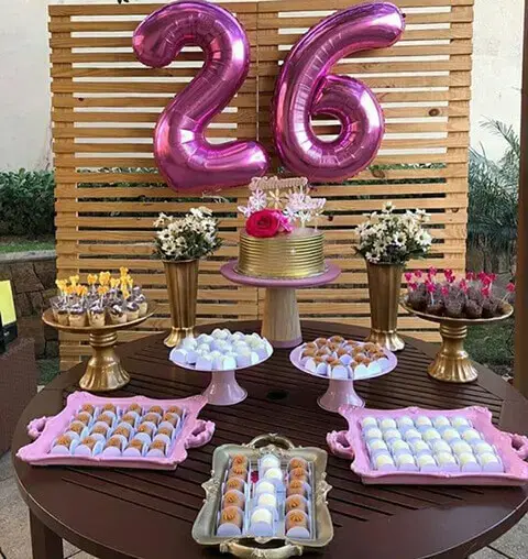 decoração de aniversário feminino simples e barato
