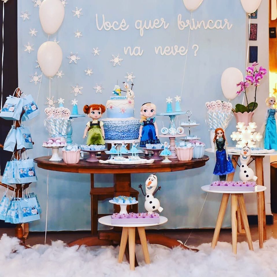 ideias criativas decoração aniversário frozen simples e barata