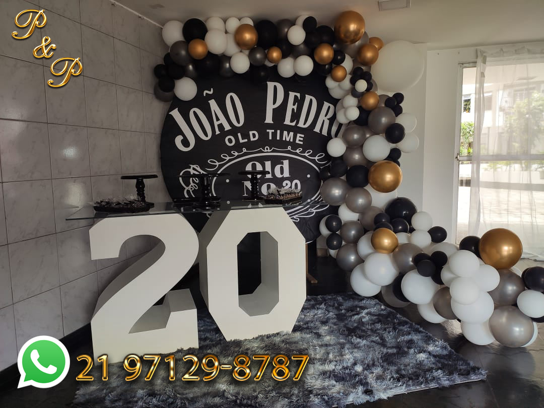 Minimalismo na Decoração: Menos é Mais na Festa Masculina