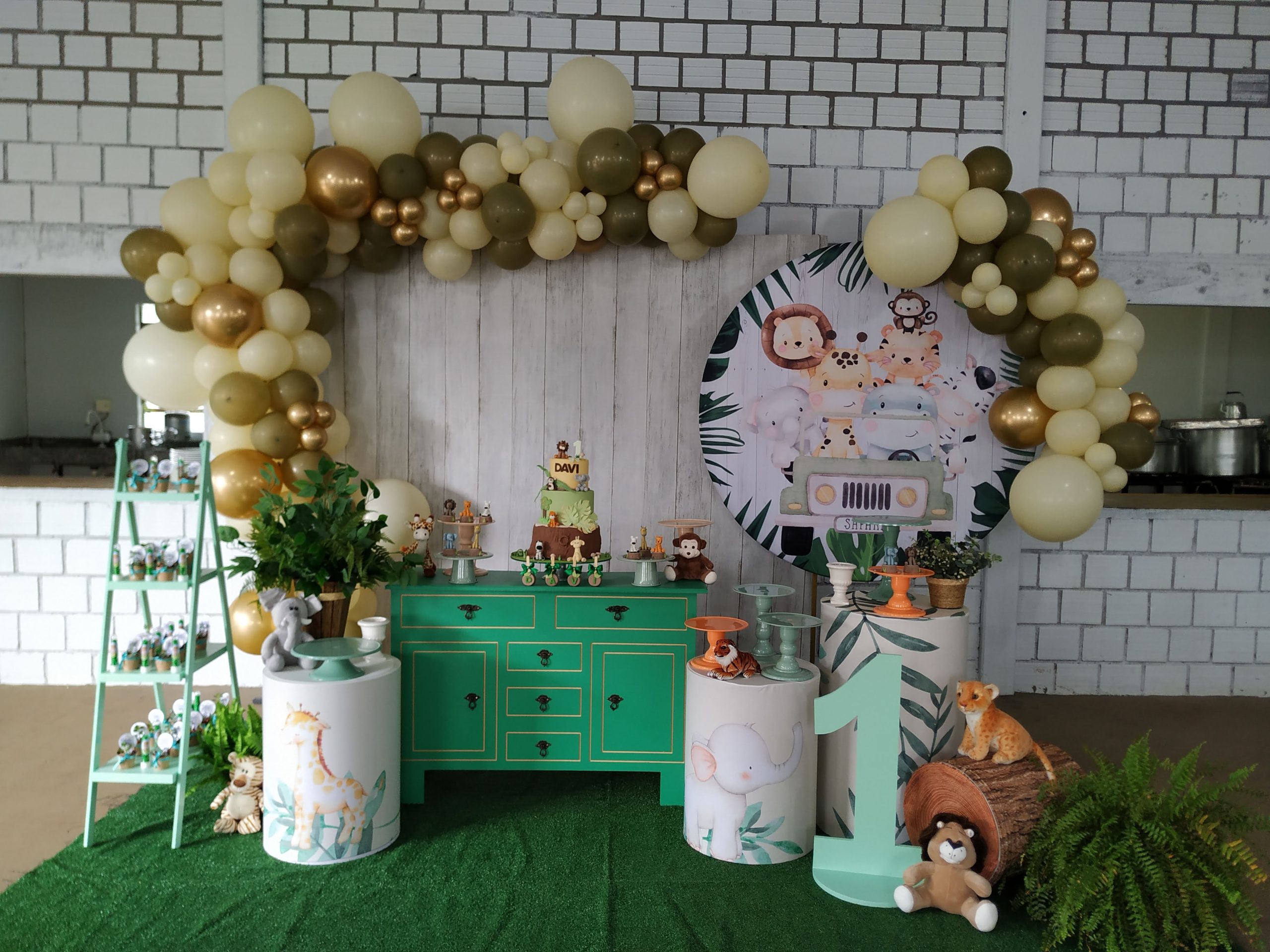 quanto custa decoração de festa safari completa