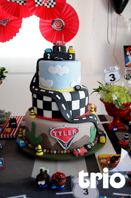 como fazer farol de transito para festa carros