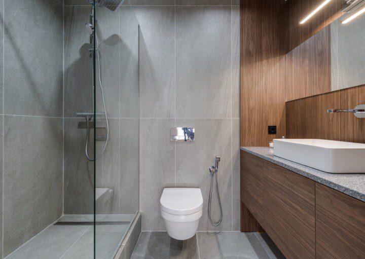 5 Ideias para um Banheiro Moderno e Funcional
Como Transformar seu Banheiro em um Santuário de Autocuidado
Tendências de Cores e Revestimentos para Banheiros Modernos
Soluções Inteligentes para Banheiros Pequenos e Modernos
Iluminação e Metais: Os Detalhes que Definem um Banheiro Moderno