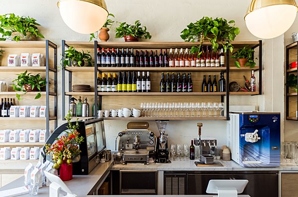 carrinho de bar ou aparador qual o melhor para home bar