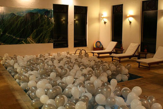 ideias criativas decoração bexiga piscina