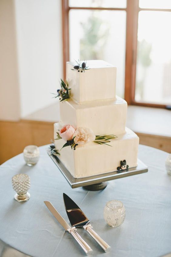 decoração de bolo quadrado