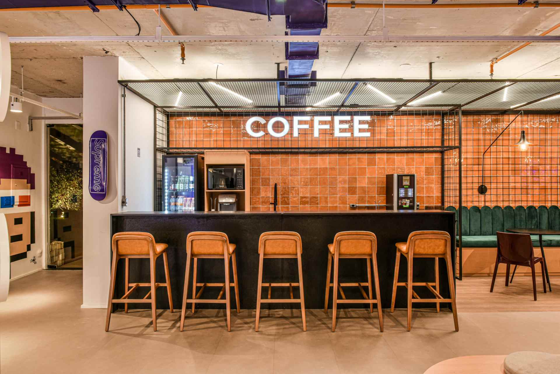 decoração de cafeteria pequena