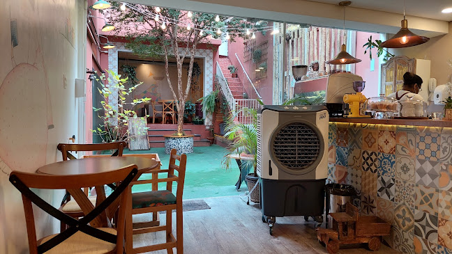 ideias criativas decoração cafeteria pequena