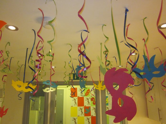 Guia Completo: Decoração de Carnaval com Papel Crepom Simples e Barata