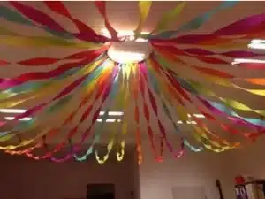 Transforme sua Casa: 7 Ideias Criativas de Enfeites de Carnaval com Papel Crepom