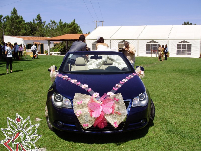 flores naturais ou artificiais carro noiva