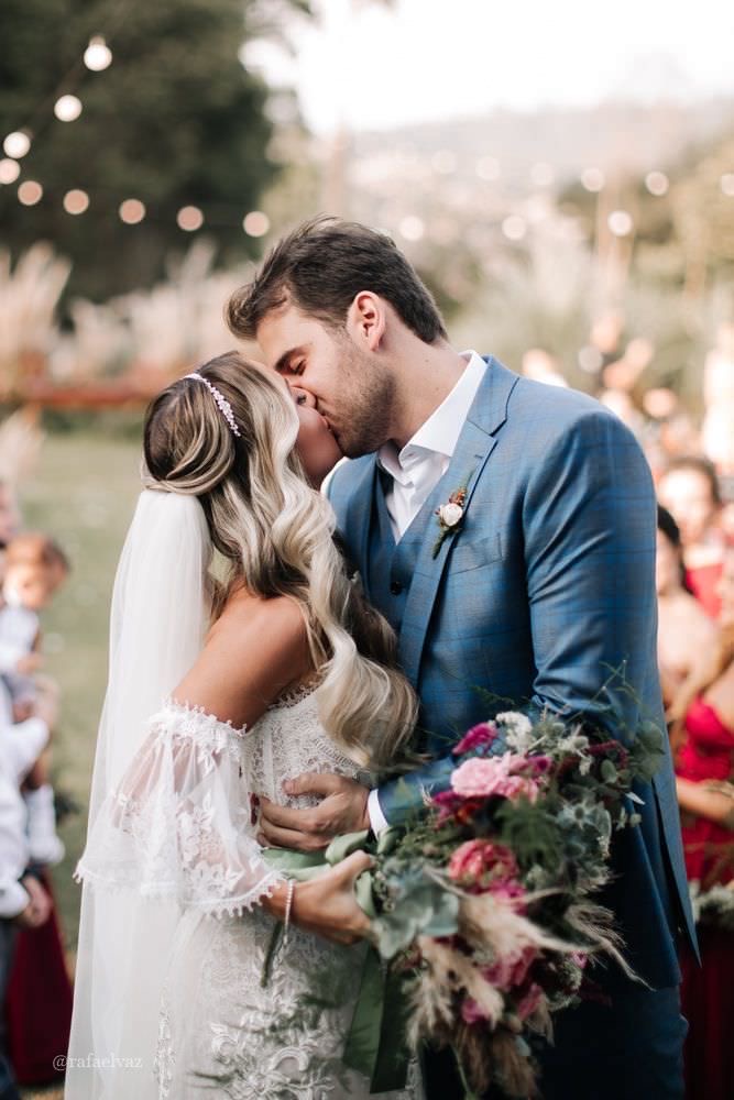 Mesas Comunitárias: O Novo Formato para Casamentos Íntimos e Modernos