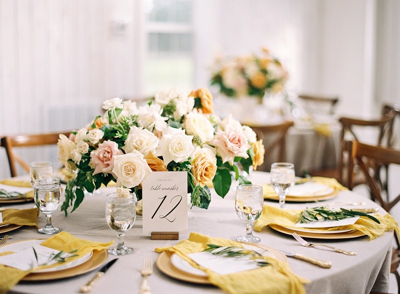 10 ideias decoração casamento amarelo e branco rústico