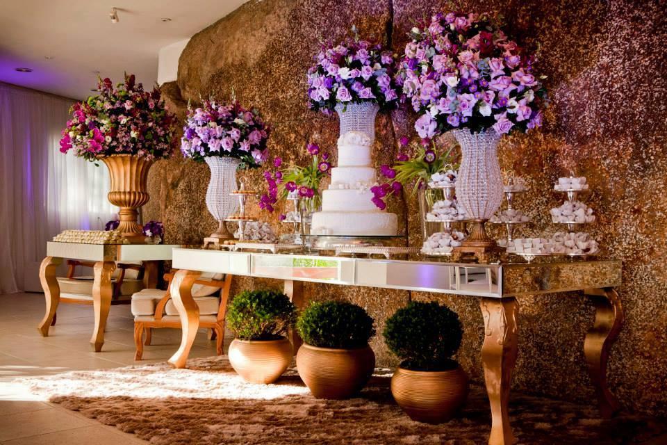 ideias de decoração de casamento lavanda simples para cerimônia