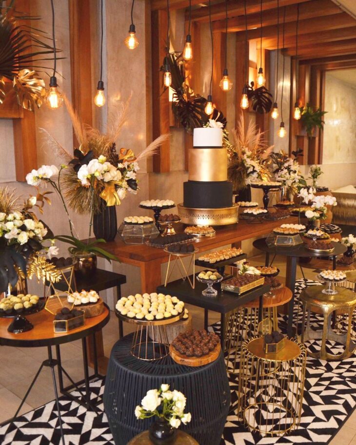 decoração de casamento preto e dourado