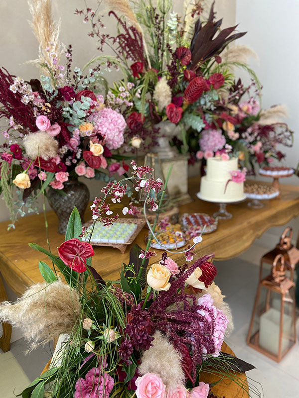 quanto custa decoração de casamento simples com flores