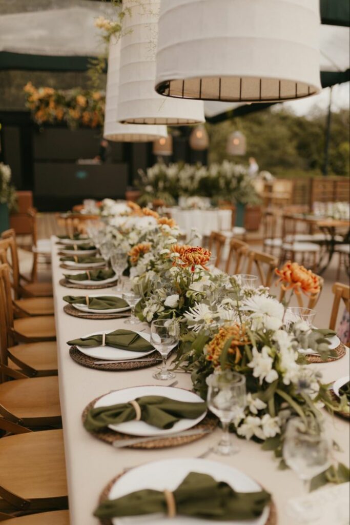 Casamento Rústico Chique: Como Combinar Natureza e Sofisticação na Decoração