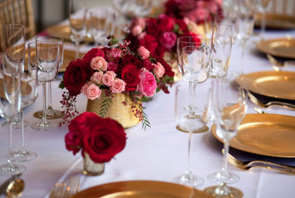 decoração de casamento vermelho e dourado