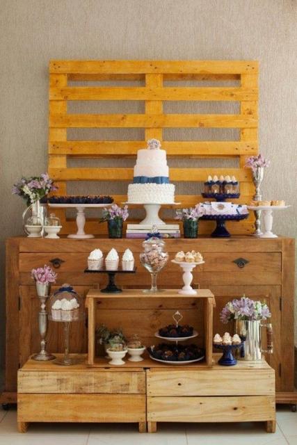 Como Escolher o Tema Ideal para Seu Chá de Casa Nova; Guia Completo de Lembrancinhas Criativas para Chá de Casa Nova; Cardápio Prático e Delicioso para o Seu Chá de Casa Nova; Decoração DIY para Chá de Casa Nova: Economia e Estilo; A Diferença entre Chá de Cozinha e Chá de Casa Nova: Qual Fazer?