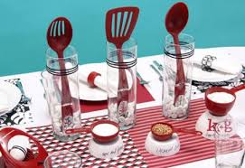 5 Ideias de Decoração para Chá de Cozinha Criativo
Como Fazer um Chá de Panela Inesquecível: Dicas Essenciais
Tendências de Decoração para Chá de Cozinha em 2024
DIY: Decoração de Chá de Cozinha Econômica e Charmosa
Estilos de Decoração para Chá de Cozinha: Do Rústico ao Moderno