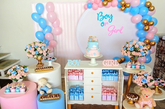 O Bolo Perfeito para o Chá Revelação: Dicas de Decoração e Recheio Surpresa