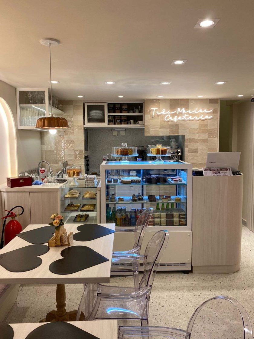 decoração de confeitaria pequena simples