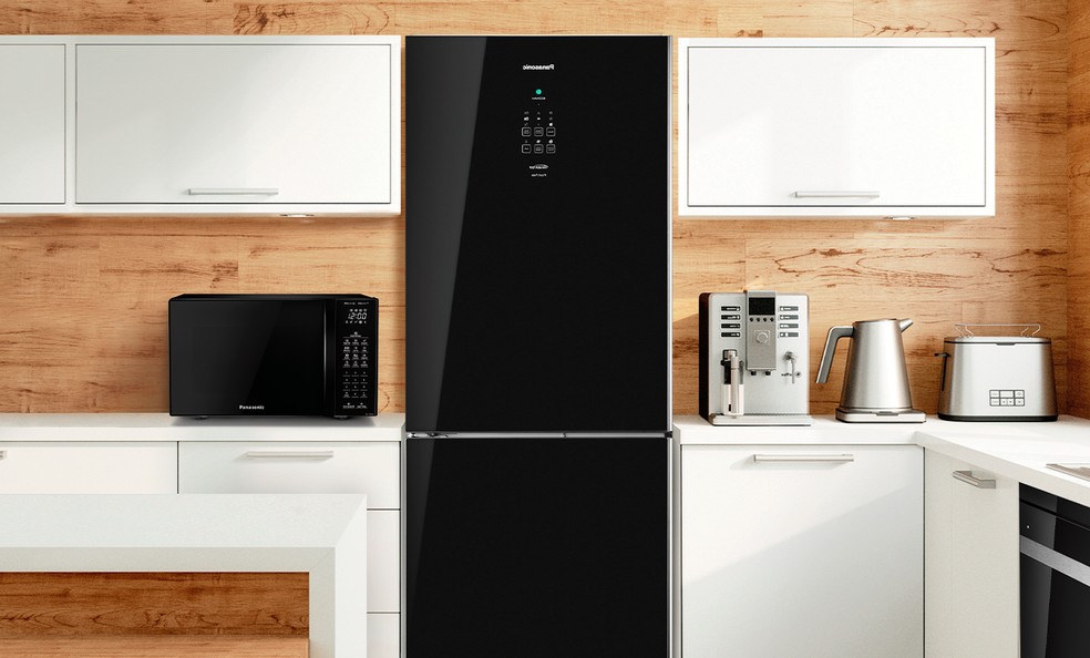 quanto custa decorar cozinha com geladeira preta