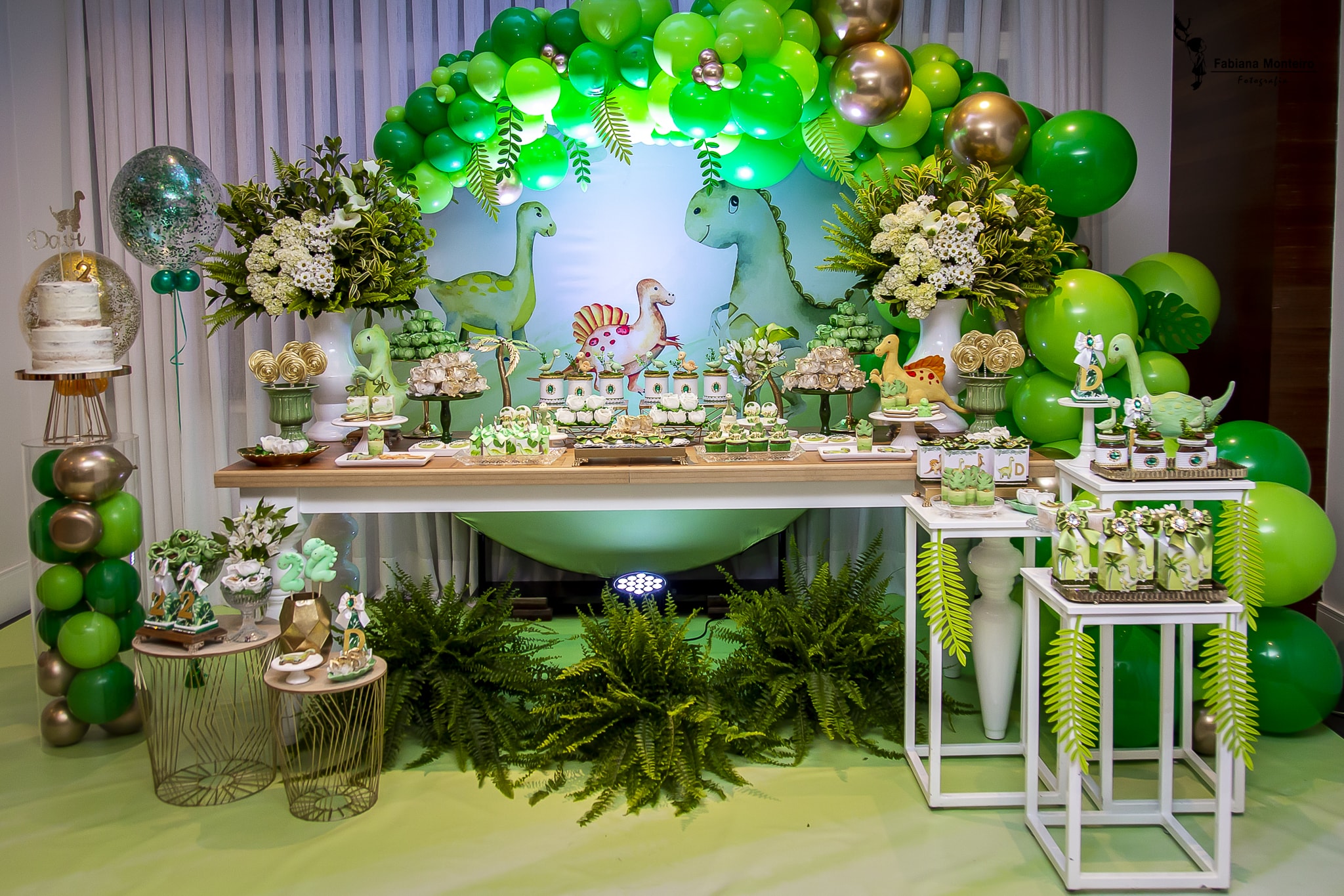 ideias de decoração de festa dinossauro para meninos