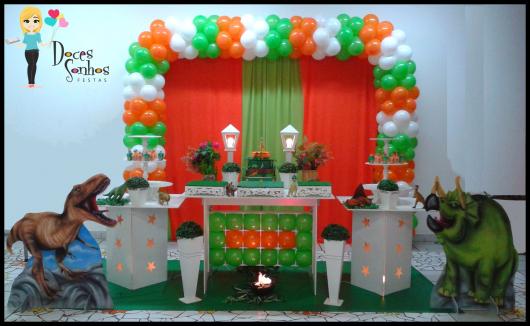 quanto custa decorar festa com tema dinossauro