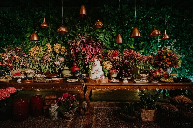 decoração de festa ao ar livre a noite