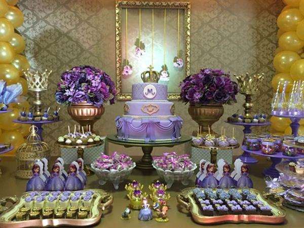 como fazer centro de mesa princesa sofia simples