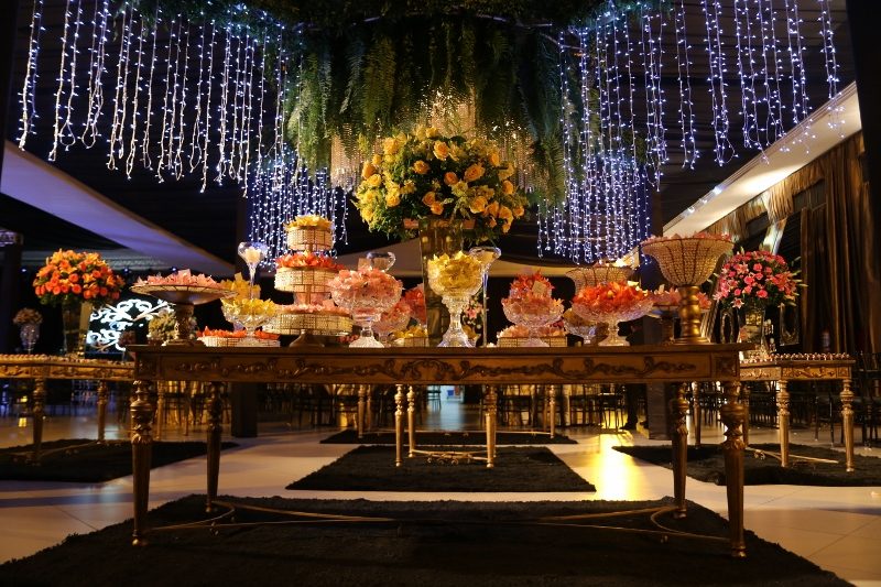 Elementos Essenciais para a Decoração de 15 Anos: Iluminação