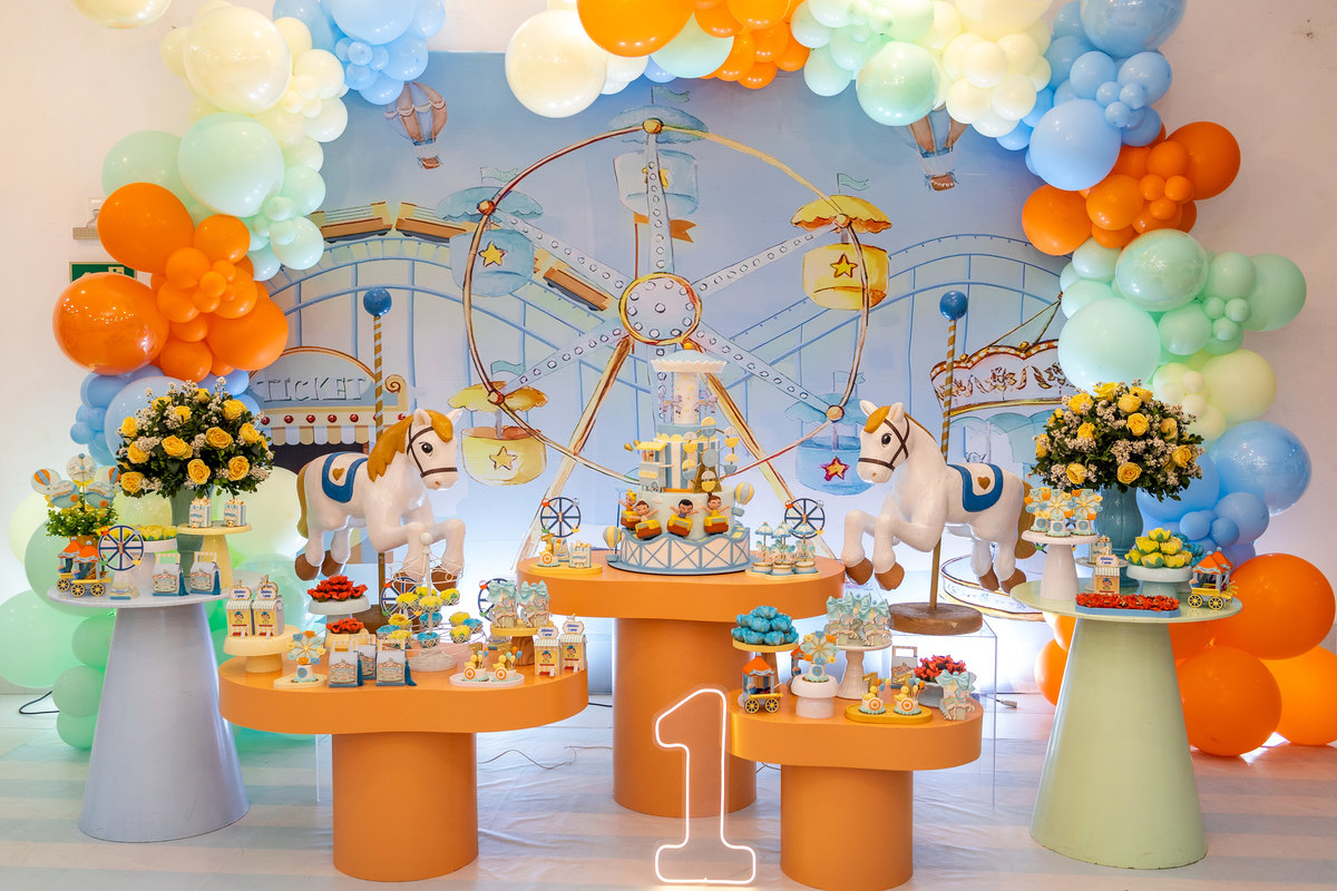 Decoração de Aniversário Adulto 2026: Tendências Afetivas e Temas Retrô