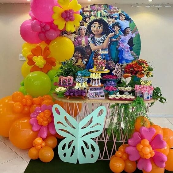 5 ideias de títulos:
1. Festa Infantil Feminina: Decoração Criativa e Econômica com DIY
2. Temas de Festa que Cabem no Bolso: Ideias para Aniversários Infantis
3. Transforme sua Casa em um Conto de Fadas: Decoração de Festa Simples e Encantadora
4. Mini Table e DIY: O Guia Completo para uma Festa Infantil Inesquecível
5. Deixe a Criatividade Fluir: Ideias de Lembrancinhas e Painéis para Festas Infantis