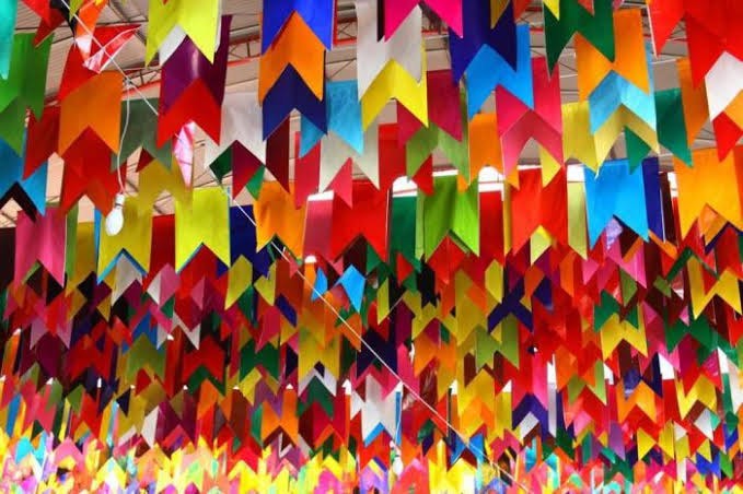 Guia Completo: Como Montar a Mesa de Comidas Perfeita para sua Festa Junina