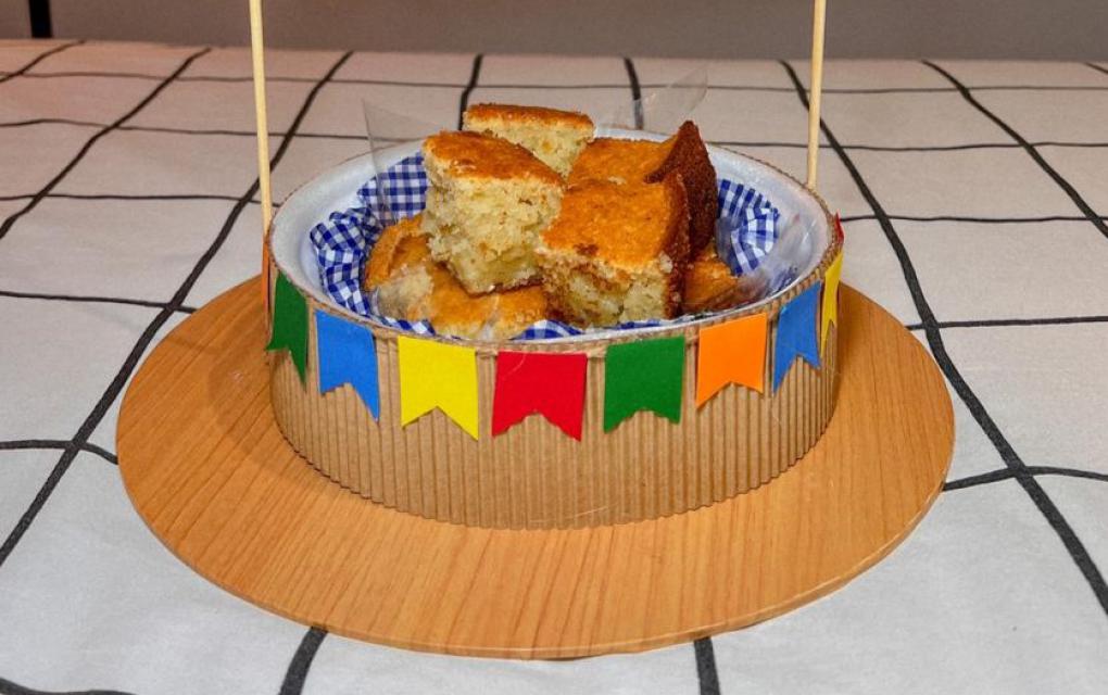 decoração de festa junina com eva vs papel crepom