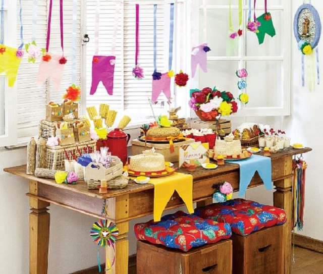 Receitas de Comidas Típicas Juninas que Também Decoram a Mesa