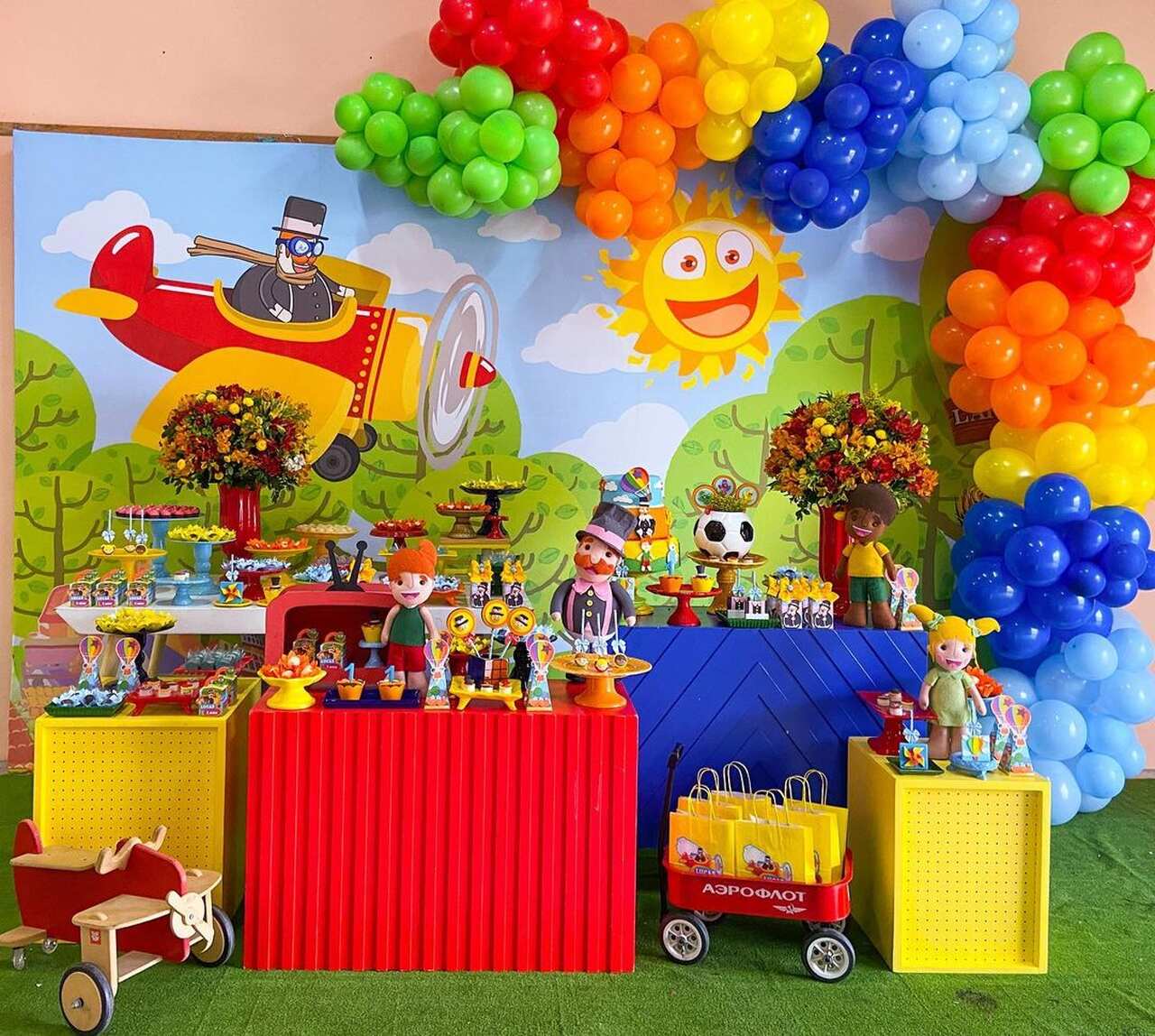 ideias de decoração mundo bita menina candy colors