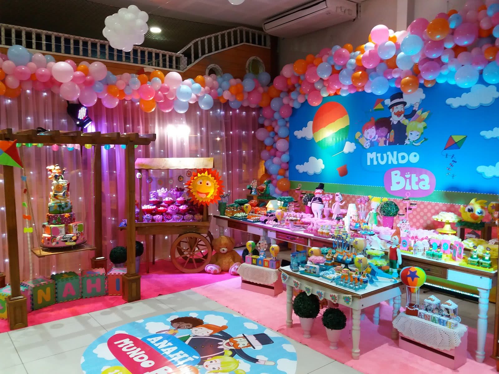 ideias de decoração mundo bita menina candy colors