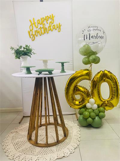 cores que combinam com verde oliva em festa