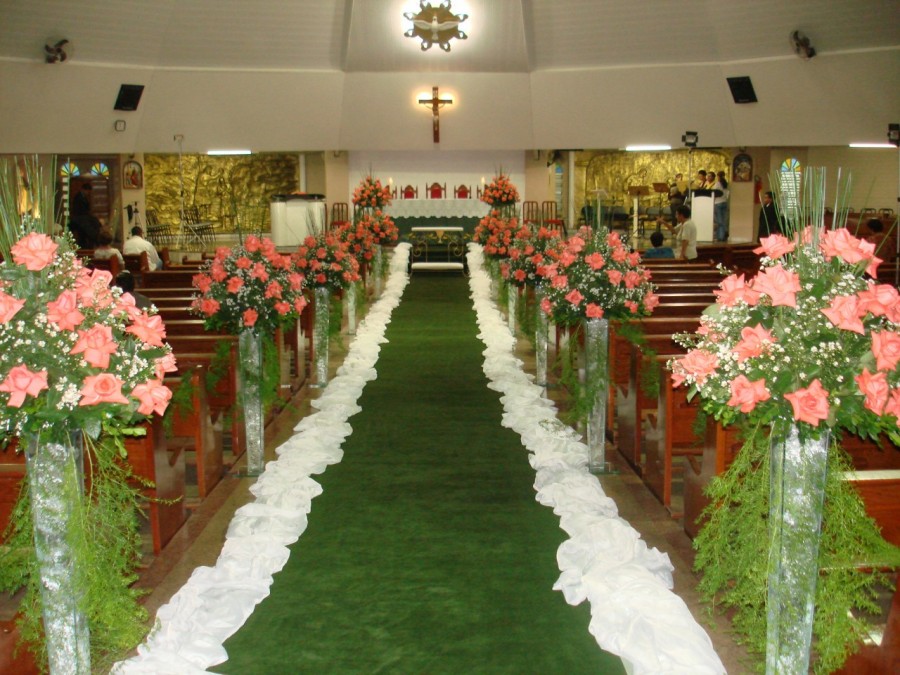 decoração de igreja com luzes