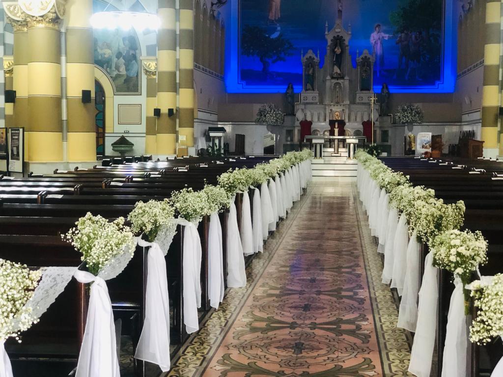 Guia Completo de Estilos de Decoração para Casamento na Igreja
