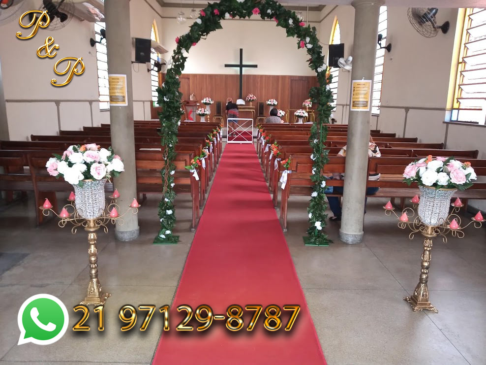 Dicas Essenciais para Economizar na Decoração da Igreja do Seu Casamento