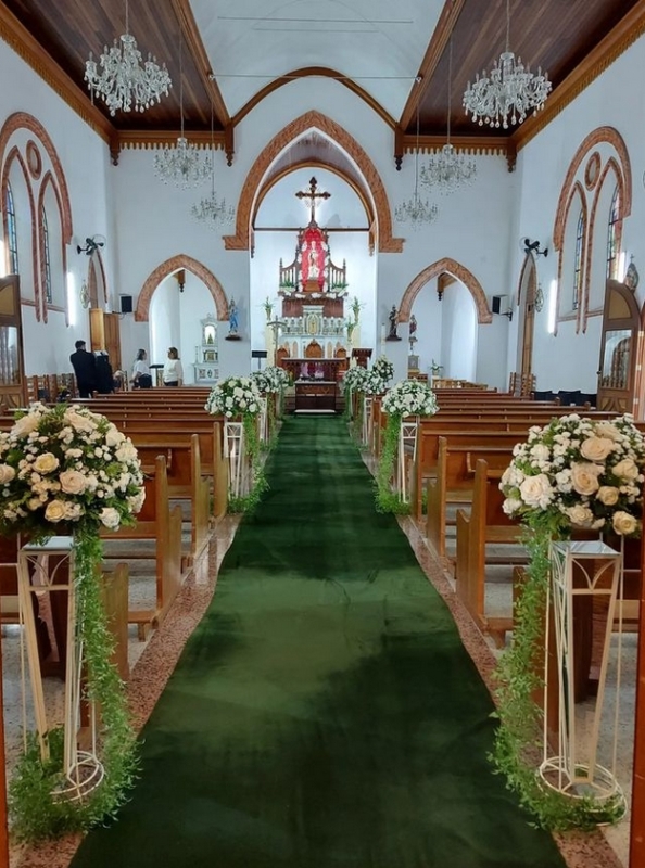 Flores para Casamento na Igreja: Escolhas Econômicas e Tendências 2026
