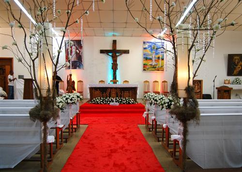 decoração de igreja para primeira eucaristia