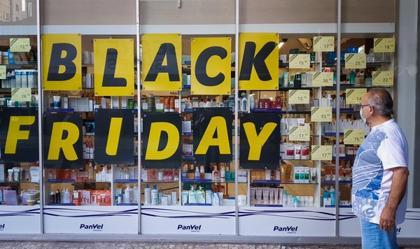 Decoração Criativa e Econômica para Lojas na Black Friday