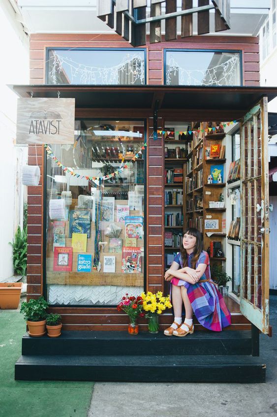 Móveis Planejados para Lojas Pequenas: Maximizando Cada Canto